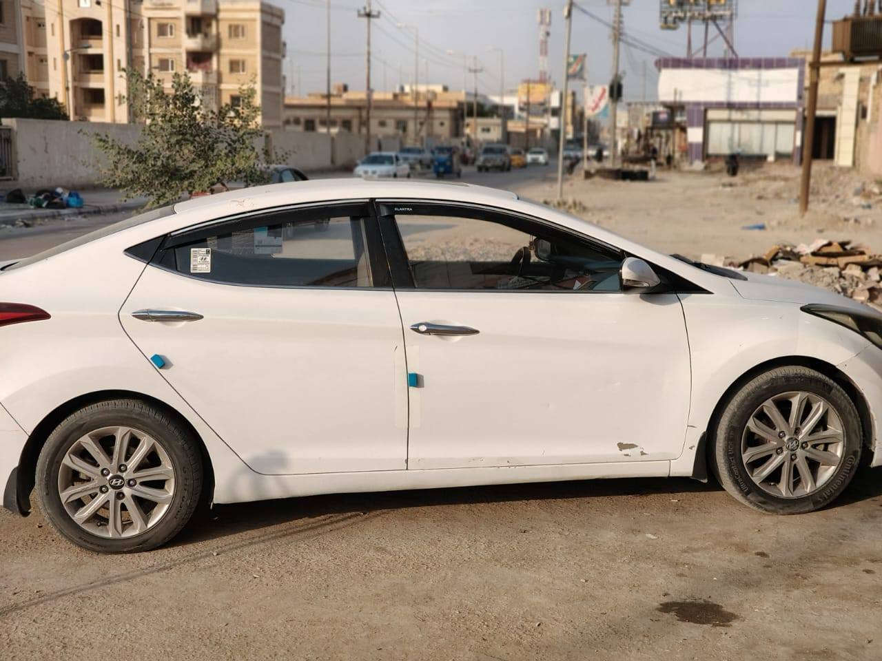 سلام عليكم  البيع. مديلل 2014 خليجي  مكفول ما عده بادر بل الهلال الوره  وبيه تغشير  خفيف كلش   مكينه 1600  الستفسار ***********  العلوان الناصريه الشموخ
