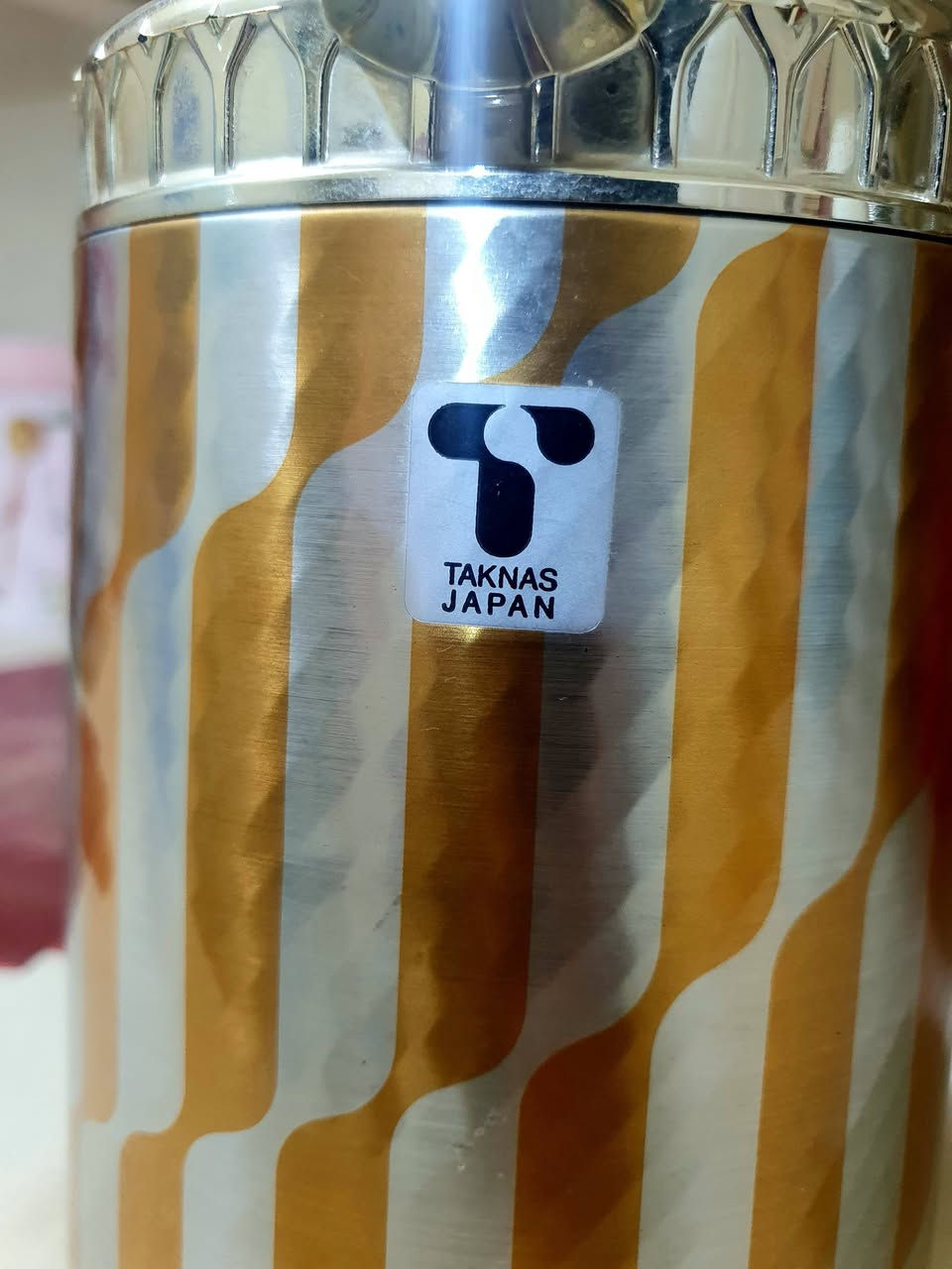 هذا ترمز للموظفات،  مال دوام 
صنع ياباني 
ضغط .  سعة 0.6 لتر 
حفظ حرارة مثالي


**إذا كنت صاحب هذا الإعلان وتريد حذفه لأي سبب، رجاءا أرسل رسالة إلى الدعم الفني**