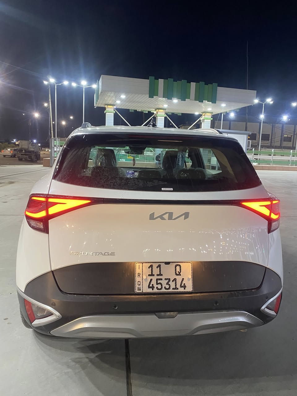 السلام عليكم 
للبيع 
كيا سبورتج خليجي ضمان الشركة الدوليه 
موديل 2025 
رقم بغداد ب اسمي 
فول عدا البنوراما 
مكفوله عدا مكانين بارد ماشر بالصوره 
مكاني بغداد 
السعر 228 قفل من الاخير 
للاتصال او واتساب 
***********
