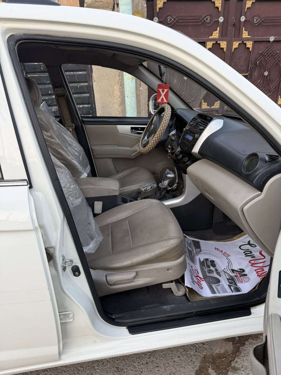 السلام عليكم 
للبيع ليفان  x60 موديل  2016  
استيراد الشركه العامه للسيارات
المحرك و الكير خير من الله 
سنتر لوك كله اوتو (الجامات اوتو)
رقم بغداد سنويه باسمي لغايه ٢٠٢٩ رقم الانكليزي 
جهاز انذار ابلادي 
غرفتها نظيفه جداً
تخم تاير 
تدفئة تبريد ثلج  
كهربائيات فول ع وضع الشركه
  
 📍مكانها بغداد / الاورفلي

السعر: 68

للاستفسار : ***********
                *********** للواتساب فقط
