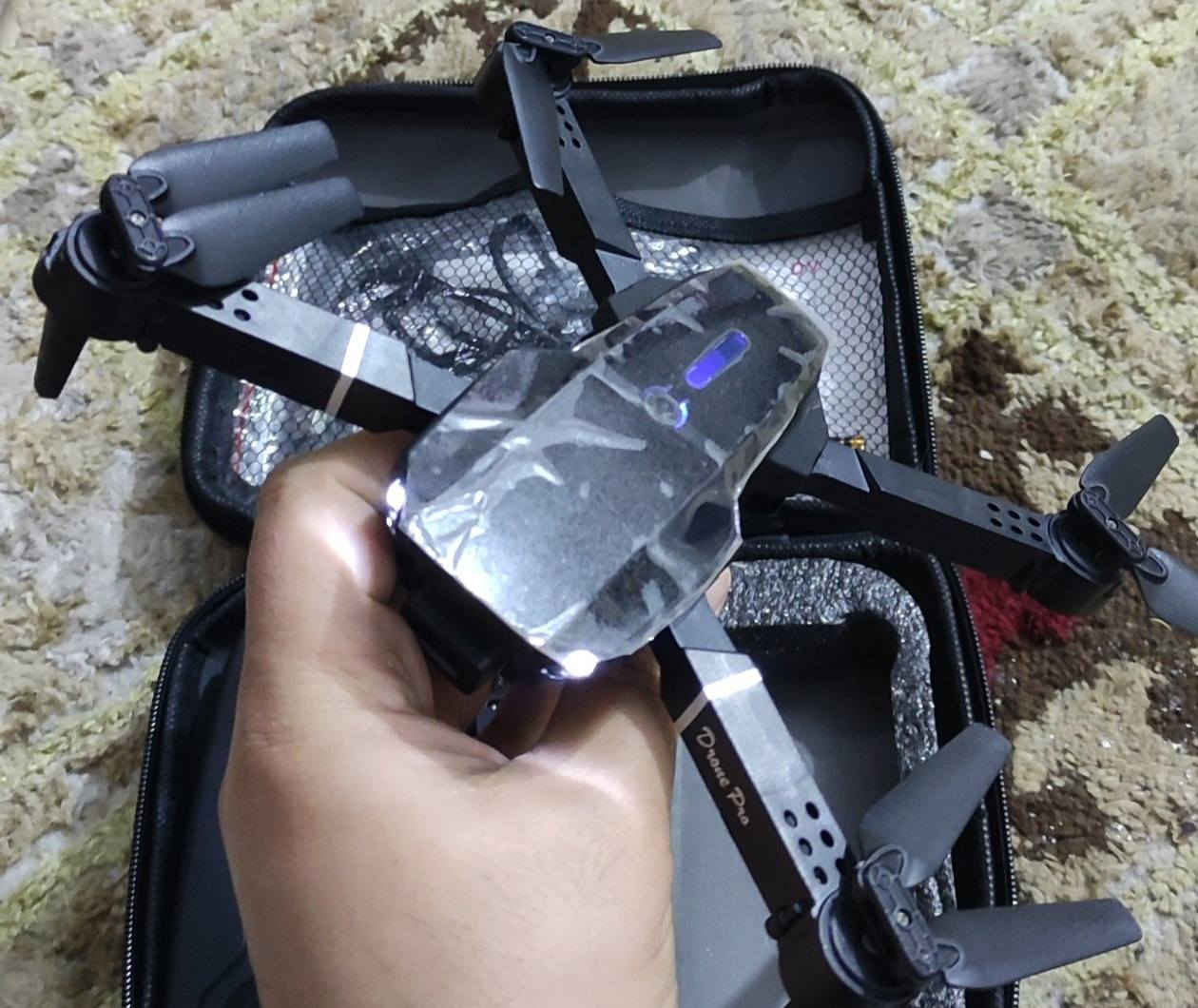 سلام عليكم عندي هاذه لدرون للبيع بيه ثنين كامرات تصوير فيديو وصور شغال ونضيف كلش مامستخدم


**إذا كنت صاحب هذا الإعلان وتريد حذفه لأي سبب، رجاءا أرسل رسالة إلى الدعم الفني**