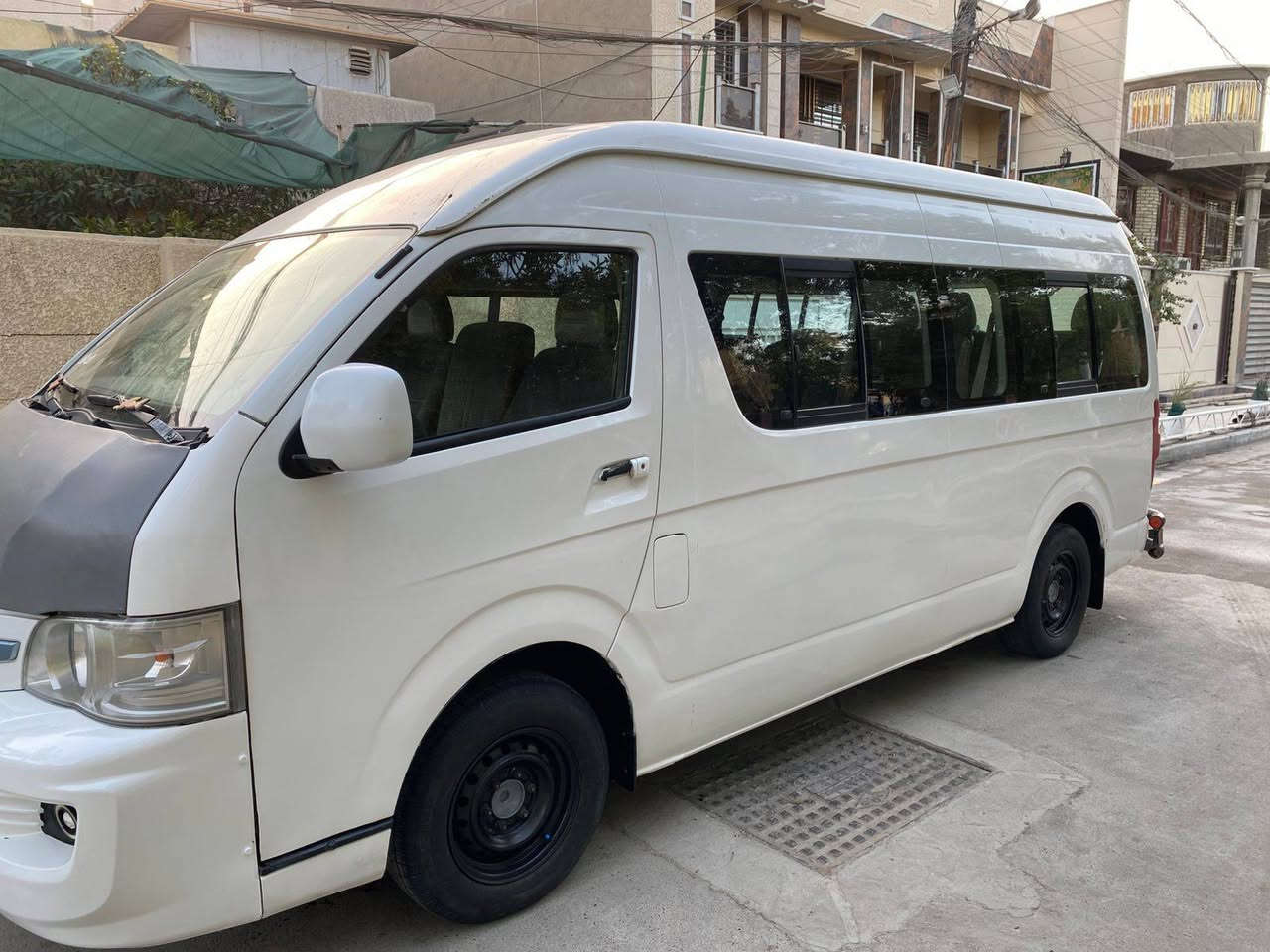 السلام عليكم اخوان جنبي H2 موديل 2015 سياره جاهزه كير واكسل خير من. الله المكينه تنقص شي قليل مصفره هايه وضربه وغرامات رقم انكليزي السياره باسمي ثاني يوم تحويل السياره بس خط اني مكلف بالنشر والاتصال *********** هذا رقم صاحب السيارة غير متواجد ع الفيس السعر 125وبيها مجال
