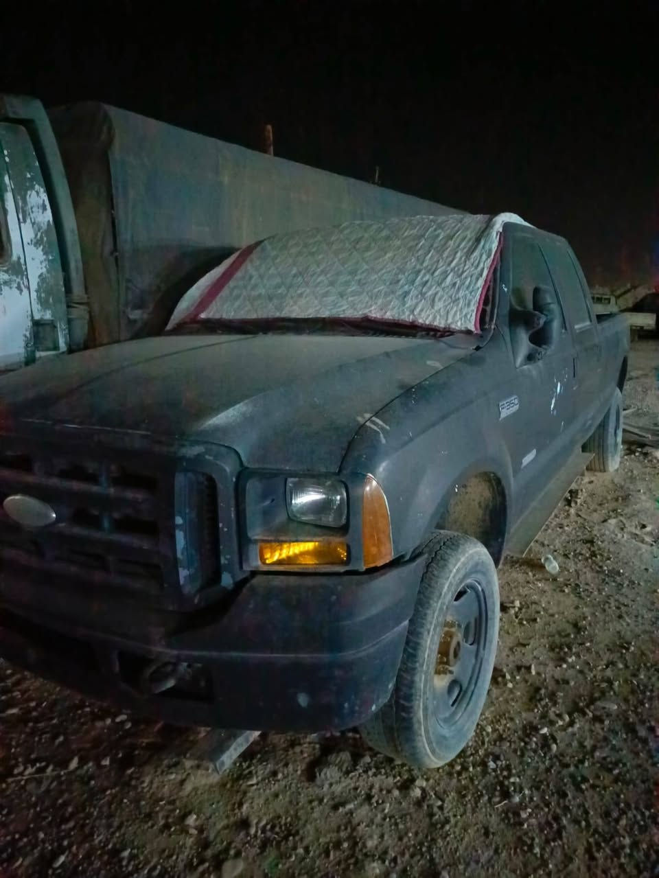 سياره فورت مديل 2007 المكينه كاز كايمه السعر 18ورقه وبيها مجال الاستفسار على هذا الرقم *********** مكان السياره سامراء
