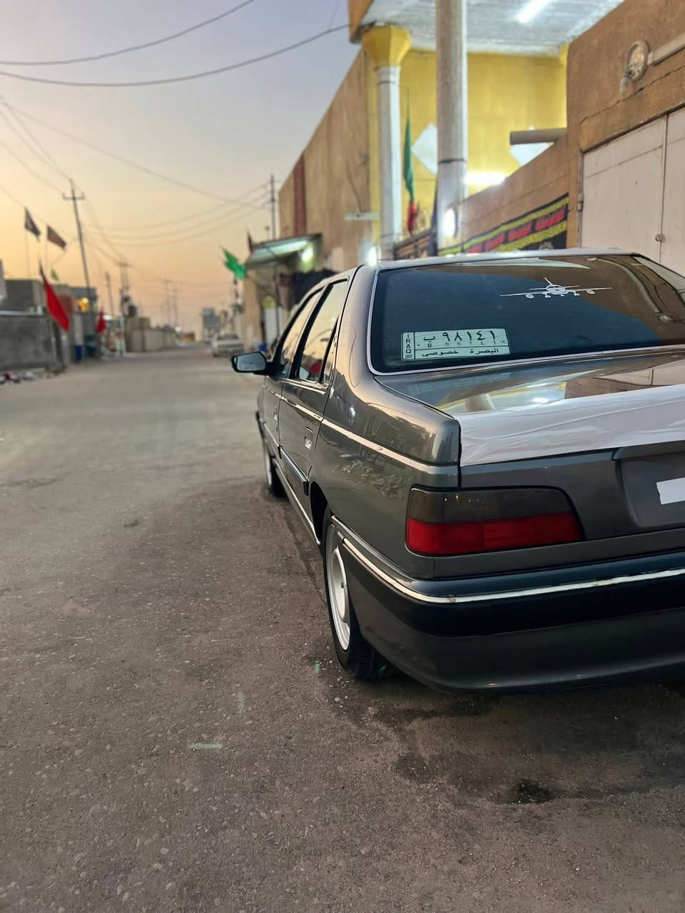 سلام وعليكم اخوان بيجو بارص 23 حره مو اقصاد سياره نضيفه تجي تشوف بعينك مابيه حادث ولا تبديل فقط دحجات سعر 74 مكاني بصره ابو الخصيب ***********
