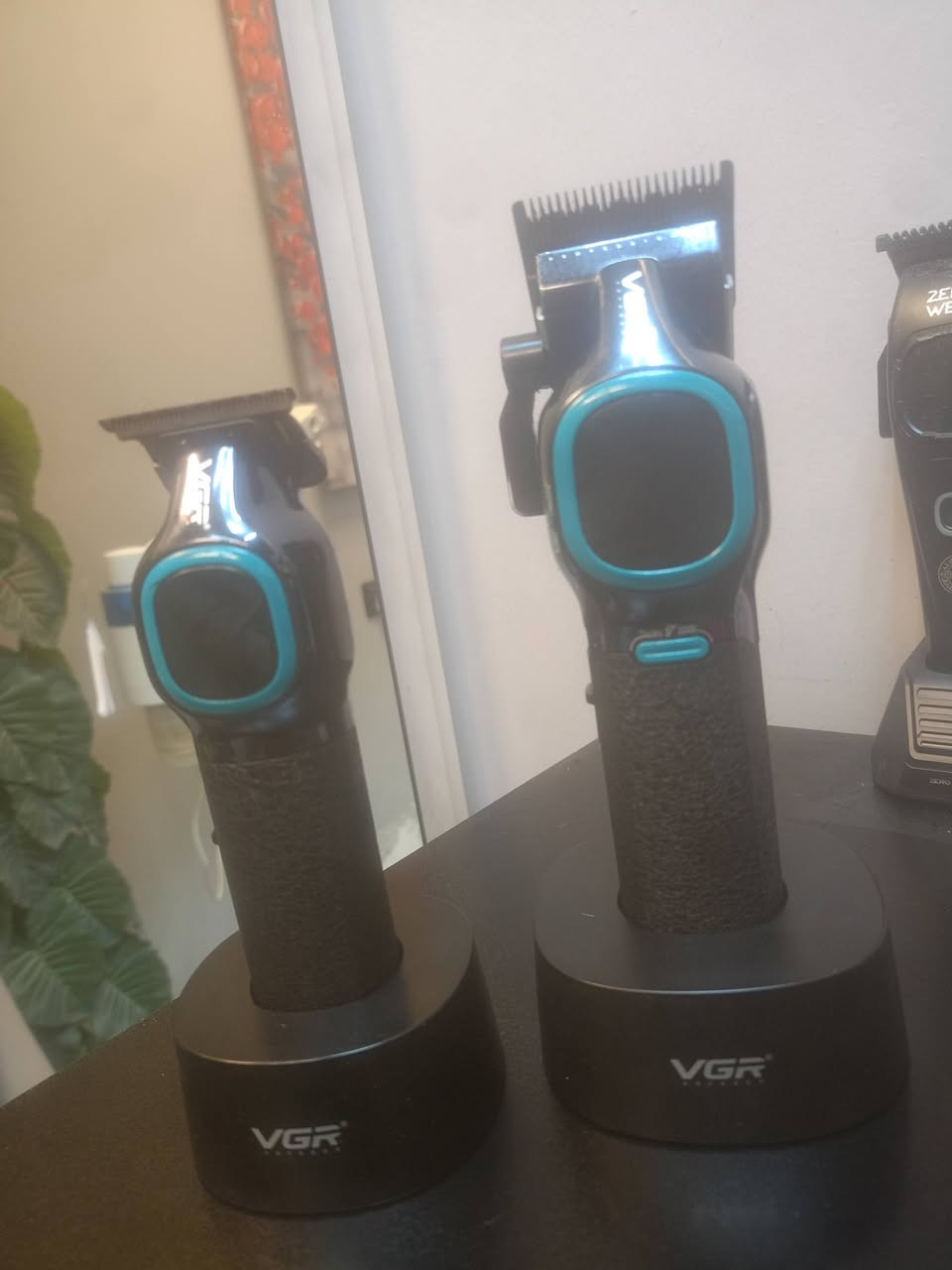 سلام عليكم
بكج VGR اصلي الشكل الحديث للبيع، قيم بس لا تكسر بل سعر مكاني بغداد المشتل،


**إذا كنت صاحب هذا الإعلان وتريد حذفه لأي سبب، رجاءا أرسل رسالة إلى الدعم الفني**