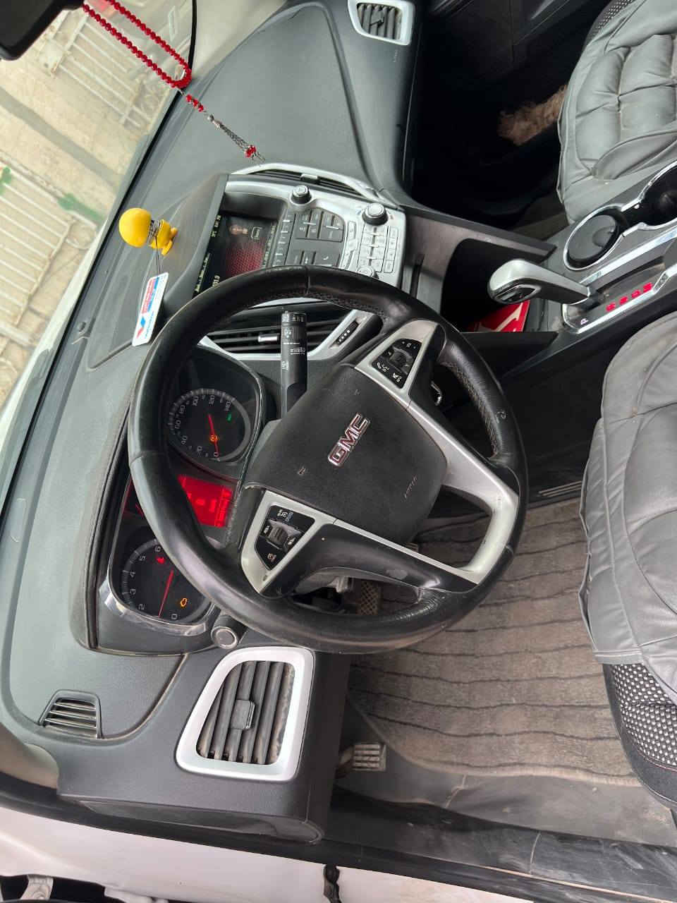 جمسي تيران موديل ٢٠١٤ ماشيه ١٠٠ الف ضربته صندوك محرك ٢٤٠٠ سعر ١٢٠ رقم بصره بأسمي للأتصال ***********١ والعنوان بصره
