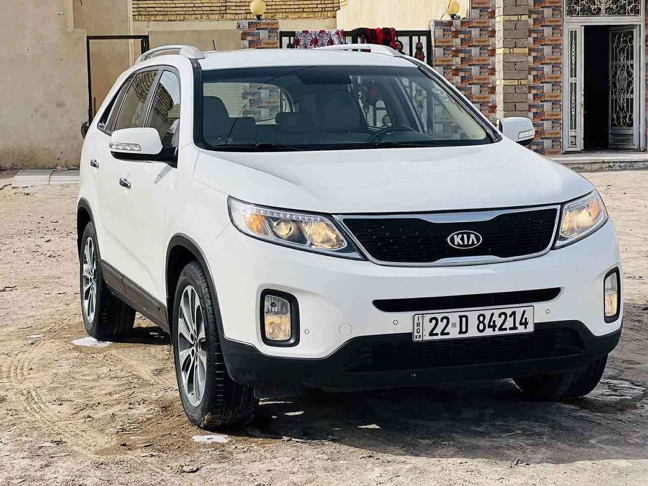 للبيع كيا سورنتو 2015
رقم اربيل باسمي 
مكفوله كفاله عامه 
بصمه ٦سلندر 
٧راكب ماشيه ١٢٦
للستفسار ***********
