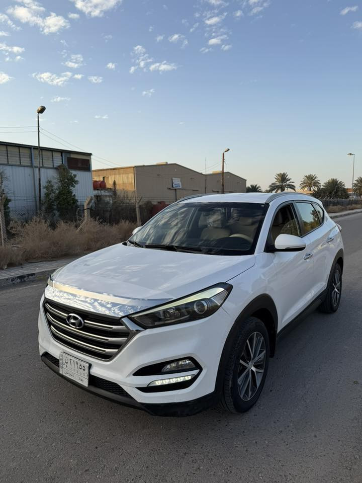 السلام عليكم توسان خليجي  2016شكل 18بيهة صبغ جاملغ خلفي وتبديل قبق الجنطه بدون اي دواخل وباقي التفاصيل موجوده بل سونار محرك وكير مامفتوحه عل وضع الشركه سياره ماشيه 128حقيقي السعر 150وبيه مجال مكاني بغداد المحموديه ***********
