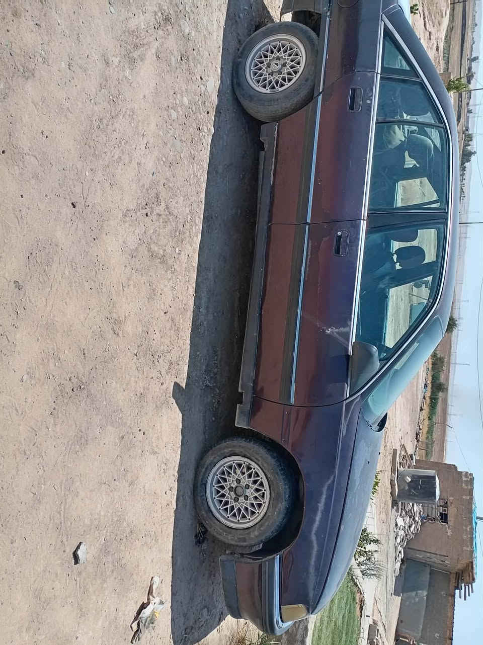 سلام عليكم اوبل اوميگا موديل ٩١ سنويه ساقطه صارلها ٣سنوات وشرط تحويل كير محرك وكابون بانزين هم شرط 
سعر (٢٥) وبيها مجال . ‭***********‬ 
للاتصال على هذا الرقم
