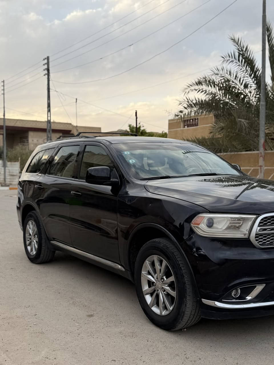 السلام عليكم
للبيع 

دوج دورنكو 
الموديل.  2018
اللون اسود بيتنجاني 
الفئه. GT
الممشى. 140km
الضرر. الجاملغات الاماميه والبنيد وصبغ بل جاملغ الخلفي ربع الجاملغ 
الايرباكات الدركه والدشبول 
رقم بغداد تحويل بأسم المشتري 

المواصفات 

كشنات مخمل vip الكشنات الاماميه تبريد +تدفئه مقعد السائق كهرباء تبريد 3قطع الانظمه ECO+SPORT+نظام التوقف أثناء الازدحامات رادار خلفي فور ويل شغال 100%
كأمره خلفيه منظومه زنون نظام المسار الذاتي فتح أبواب حساس جنطة كهرباء السياره كفاله كير محرك السياره مبدل بيها الكيس والدهن مال كير الأصلي موبار وكاله 
محلاحظة السياره نقصها فقط اللد المسطره مال الجنطه والجبنه مال دهن اماً الباقي مكفول الصدر أمامي خلفي جديد موبار الأصلي بلكات مجاول كله وكاله التايرات جدد قياس الويل 18
للاستفسار اكثر والسعر خاص لان يكسرون بسعرها والسونار هم موجود 
***********موجود وأستاب واتصال
