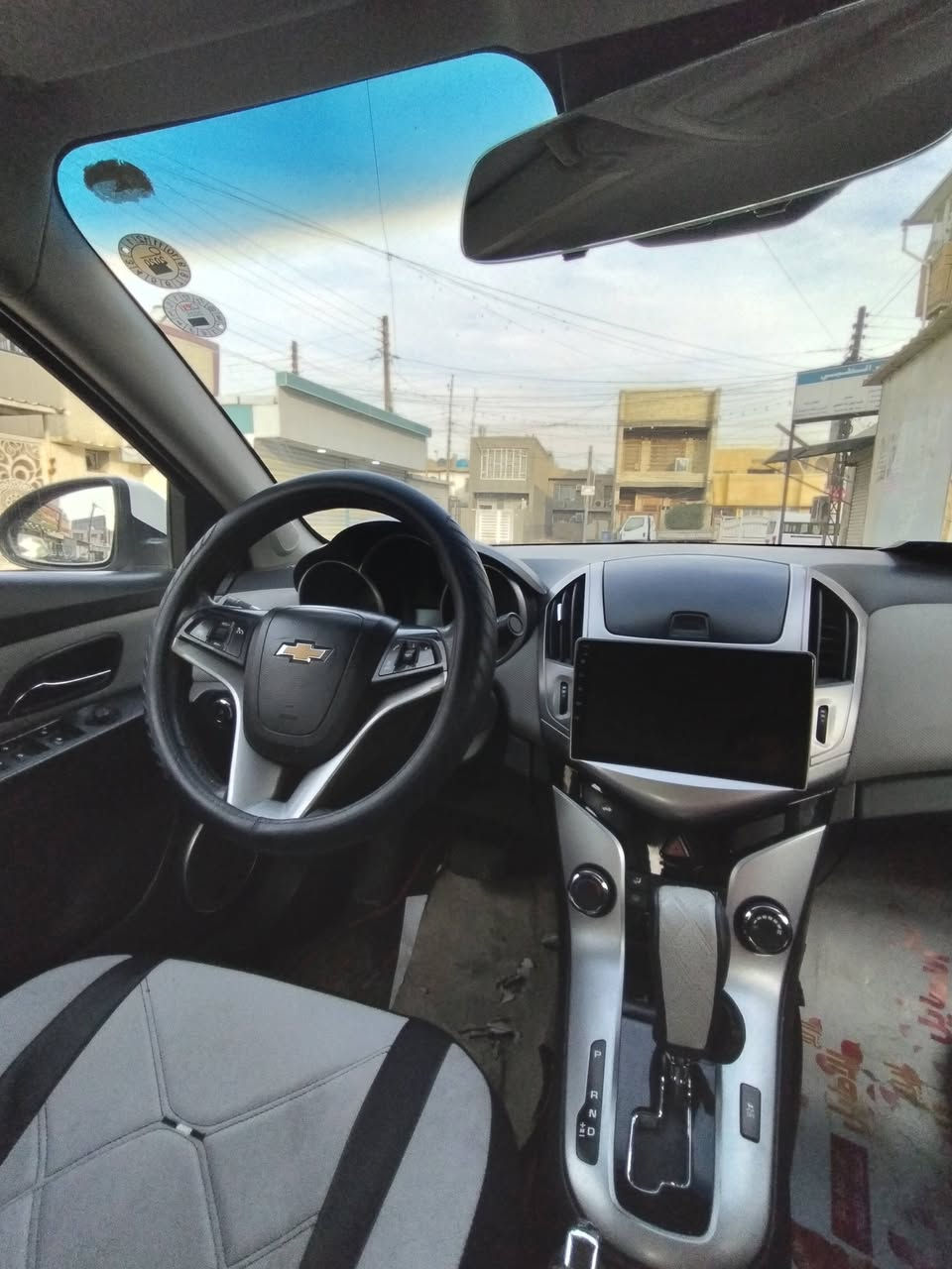 السلام عليكم سيارة شوفرليت كروز خليجي 2017 رقم اربيل محرك1800 المرغوب  سنويه29
للتواصل ***********
