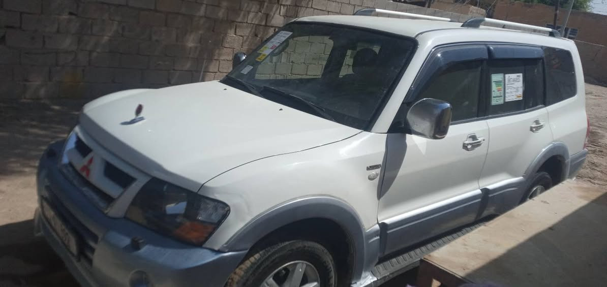 باجيرو ٢٠٠٧ للبيع المكان واسط السعر٨٥$ورقة ***********
