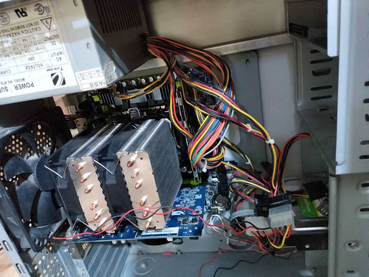 تجميعة كومبو للبيع بسعر مناسب
E5 2660 v3 3.2MHz
Ram 32giga ddr3 
Hdd 320giga
Gpu h7060 2giga
الكيس والبور عاديات 
118 شامل التوصيل مكاني نجف النجف, العراق


**إذا كنت صاحب هذا الإعلان وتريد حذفه لأي سبب، رجاءا أرسل رسالة إلى الدعم الفني**