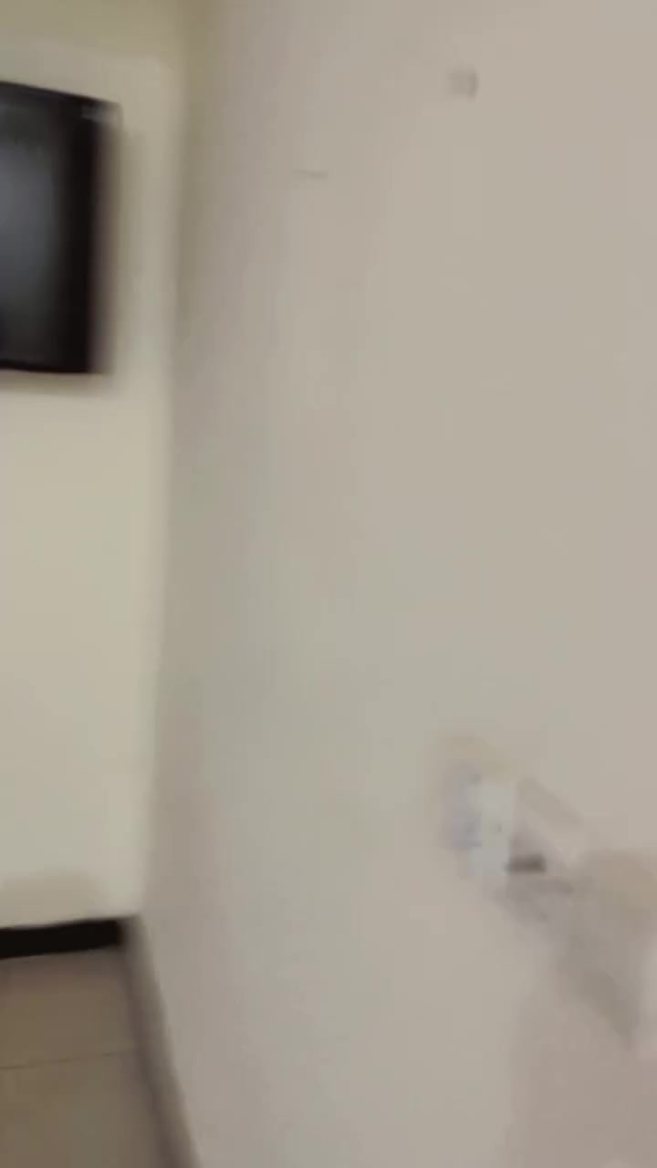 السلام عليكم بل كاظميه الطي تخم سعر منسب مستعجل عل بيعت محتاج فلوس سعر ١٥٠ هاذه رقمي ***********
