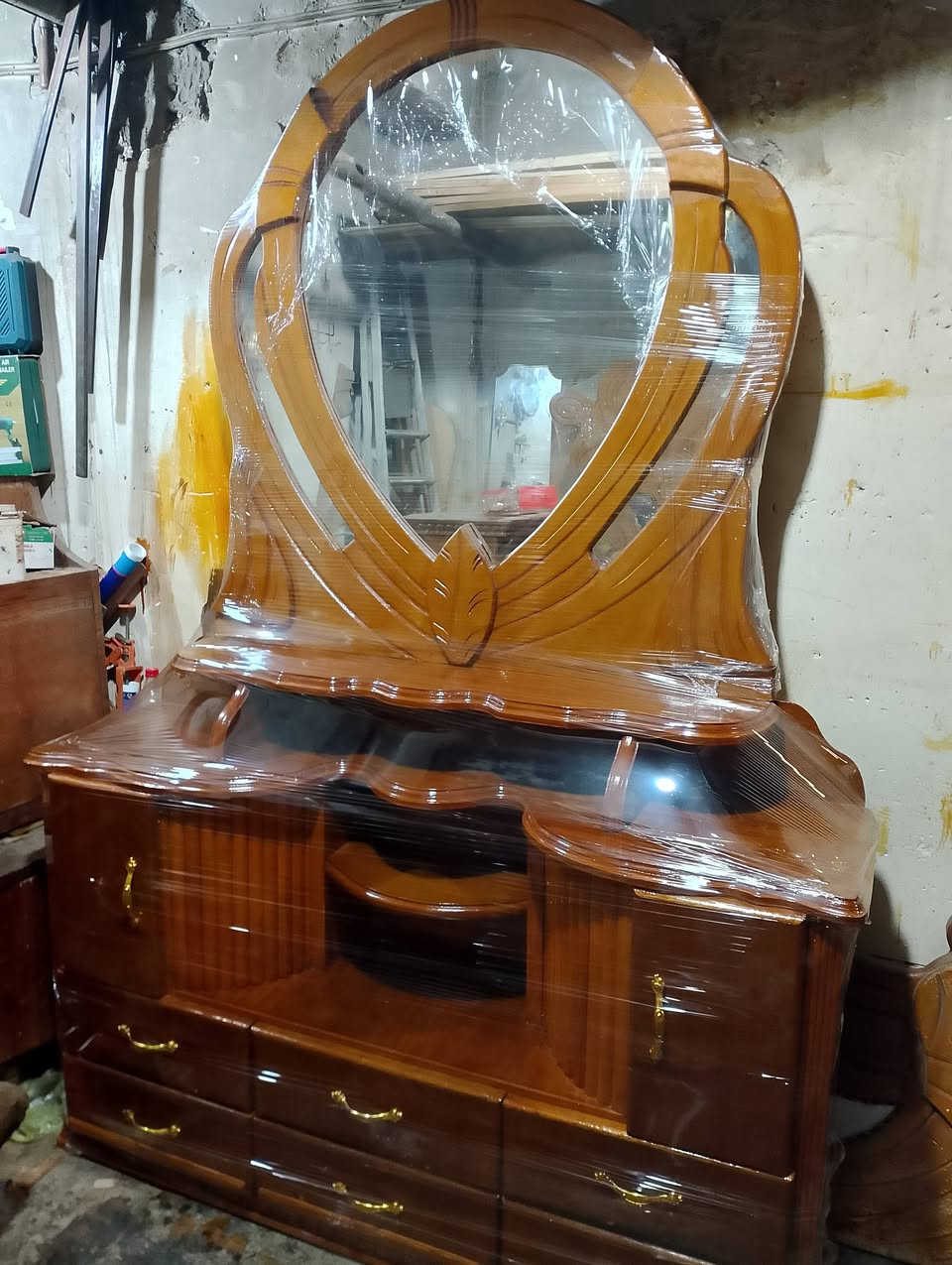 غرفه نوم للبيع مستعمله ملحق خمس باب جديدة موصل السعر 750الف قفل ***********
