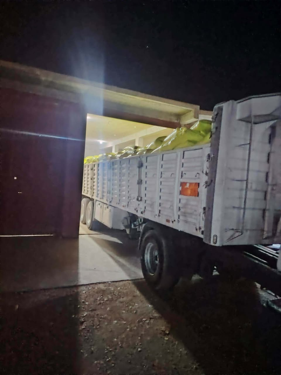 أهلاً وسهلاً،

يسعدنا أن نعلن عن وصول شحنة جديدة من الأسمدة عالية الجودة إلى مستودعاتنا في ذي قار الفجر الشارع العام🌱🌾

تشمل هذه الشحنة .

- سماد يوريا عراقي محبب 🌱

إذا كنت مهتمًا بهاذه الأسمدة، يرجى الاتصال بنا على الرقم التالي:

 ***********

***********

مع خالص التقدير،

علي يوسف الركابي
أحمد يوسف
