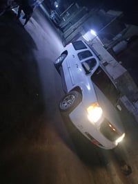 شباب يوكن البيع مديل 2008 بسمي رقم نكليزي بقت بس ادك الوحات سيارة كير ...