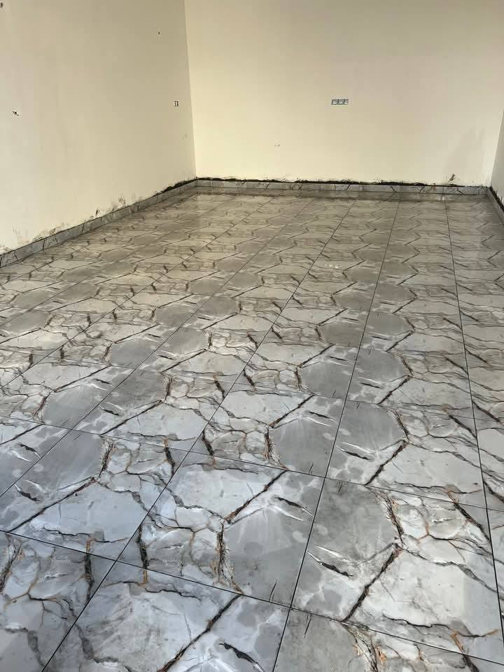 خلفه سيراميك ارضيات جدار شغل درجه اولى شرط خاص وتساب موجود متفرغين حالين رقم الهاتف. ***********
