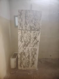 ثلاجه كبيرة • شغاله • تواصل خاص