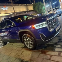 للبيع جي ام سي اكاديا2023 حادث جداً بسيط موضح بالصور بدون ايرباك السيا...