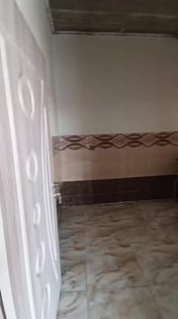 دار معروض للبيع قطاع الثاني المساحه 100 م طابقين 07518114860.    07701...