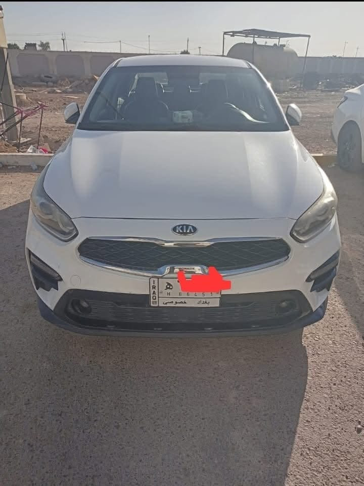 كيا K3  موديل 19 سياره جاهزه للاخير بيه صبغ احزام بدون حادث خليجي فول عدا الفتحه السعر 115 وبيه مجال  ***********
