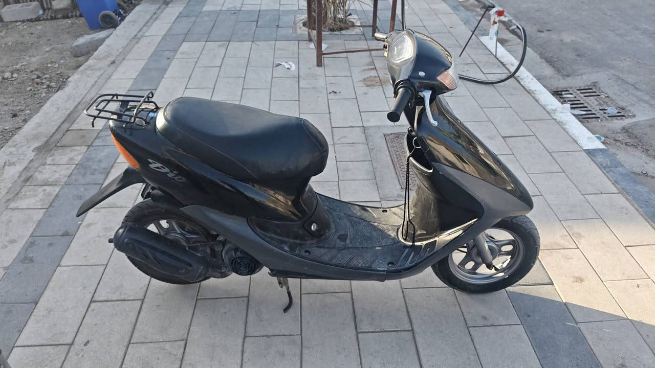سلام عليكم دراجه هونده 60 للبيع مفتوحه مره واحد ختم واحد كلش نضيفه سعر دراجه 450وبيه مجال رقم صاحب دراجه *********** مكان بصره قضاء الامام صادق بني منصور جري
