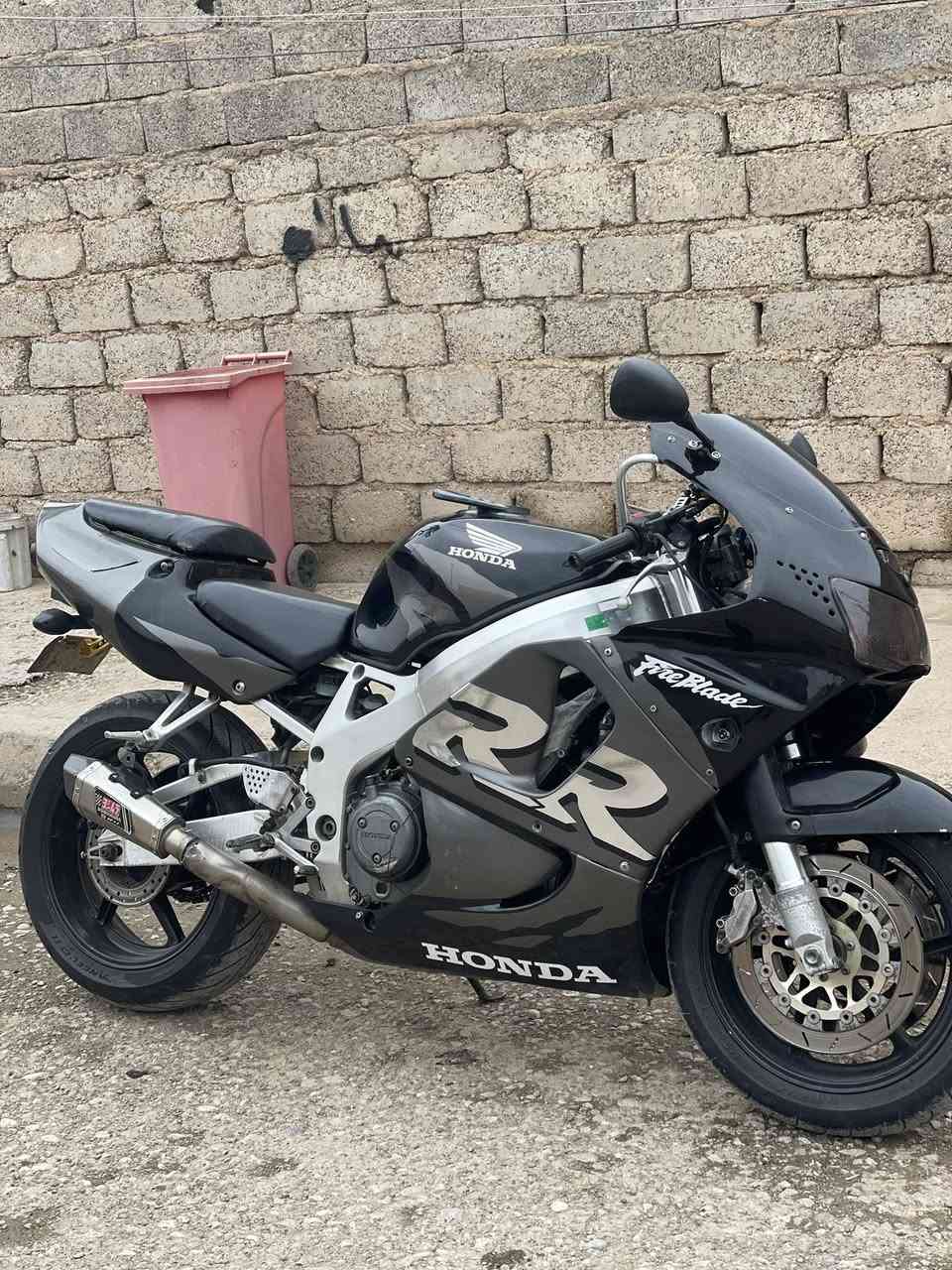 البيع
٩١٩
نضافه فول 
الشراي ايجي خاص


**إذا كنت صاحب هذا الإعلان وتريد حذفه لأي سبب، رجاءا أرسل رسالة إلى الدعم الفني**