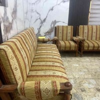 تخم صاج عدد المقاعد الكلي 12 قنفتين اكبار و 4 ام النفر  مكاني بغداد ال...