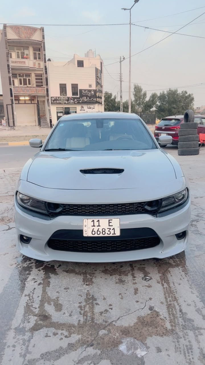 للبيع ‏‎جارجر GT . 2022
رقم بغداد الجديد 
‏‎الموديل :2022 . (وارد امريكي ) . 
‏‎اللون: سموك  جديد مميز 
‏‎المحرك : V6.  3.6L
بدون ايرباك
‏‎المواصفات :
‏GT  
شفتات ستيرن
‏‎* شاشه كبيرة مع نظام ملاحة نفكيشن GPS .
‏‎* سستم صوت الپاين  .
‏‎* ويل قياس 20 انج . 
‏‎* مقاعد جلد ابيض حظن
‏‎* مقعد السائق كهربائي . 
‏‎* حساسات مع مانع تصادم خلفي . 
‏‎* تشغيل عن بعد .  
‏‎* محدد سرعة . 
‏‎* بلوتوث . 
‏‎* كاميرا خلفية .
‏‎* دخول ذكي (بصمة) . ‏‎ 
‏‎*السيارة وارد امريكي الحادث 
حرق البجم السونار منشور مع الصور 
للتواصل ***********
السعر 182 $
