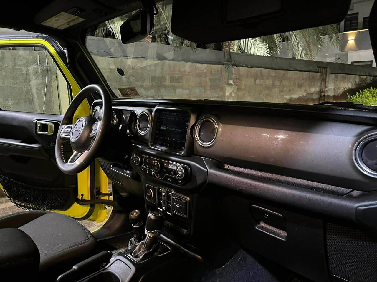 🚙✨ جيب رانجلر صحارى 2023✨🚙
4 سلندر تيربو - لون مميّز— دخول جديد 
— ماشية 13 ميل فقط !
جاهز للترقيم بكل المحافظات …
وموجود قرار تقدم معاملة وترقم كوردستان …
فول مواصفات  .جام كهرباء اوتو .شاشة - كامرة .
قطعتين تبريد. كشف. ومواصفات الصحارى 
غنيّة عن التعريف 💯🔥
نظافة ومعاينة تشرح وضع السيارة 👌
📍 الموقع الأنبار
📞 ***********
