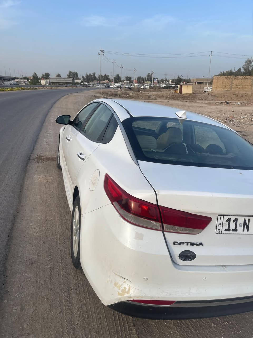 سلام عليكم للبيع اوبتيما موديل 2016 بغداد انكليزي  وارد امريكي حادثه نص الصندوق والجاملغ الخلفي والبنيد مبدل بلادي مواصفات أمريكي فول عدا الفتحه محرك وكير وحداديه كفاله السعر 118 بيه مجال بصيط السونار  مع الصور مكان السياره كربلاء طويريج
لتواصل ***********
