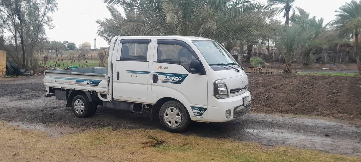 للبيع كيه موديل ٢٠٢٣ مكفولة ماشيه ٣٢ الف السعر ١٦٨ رقم بغداد انكليزي  عنوان طارمية ***********
