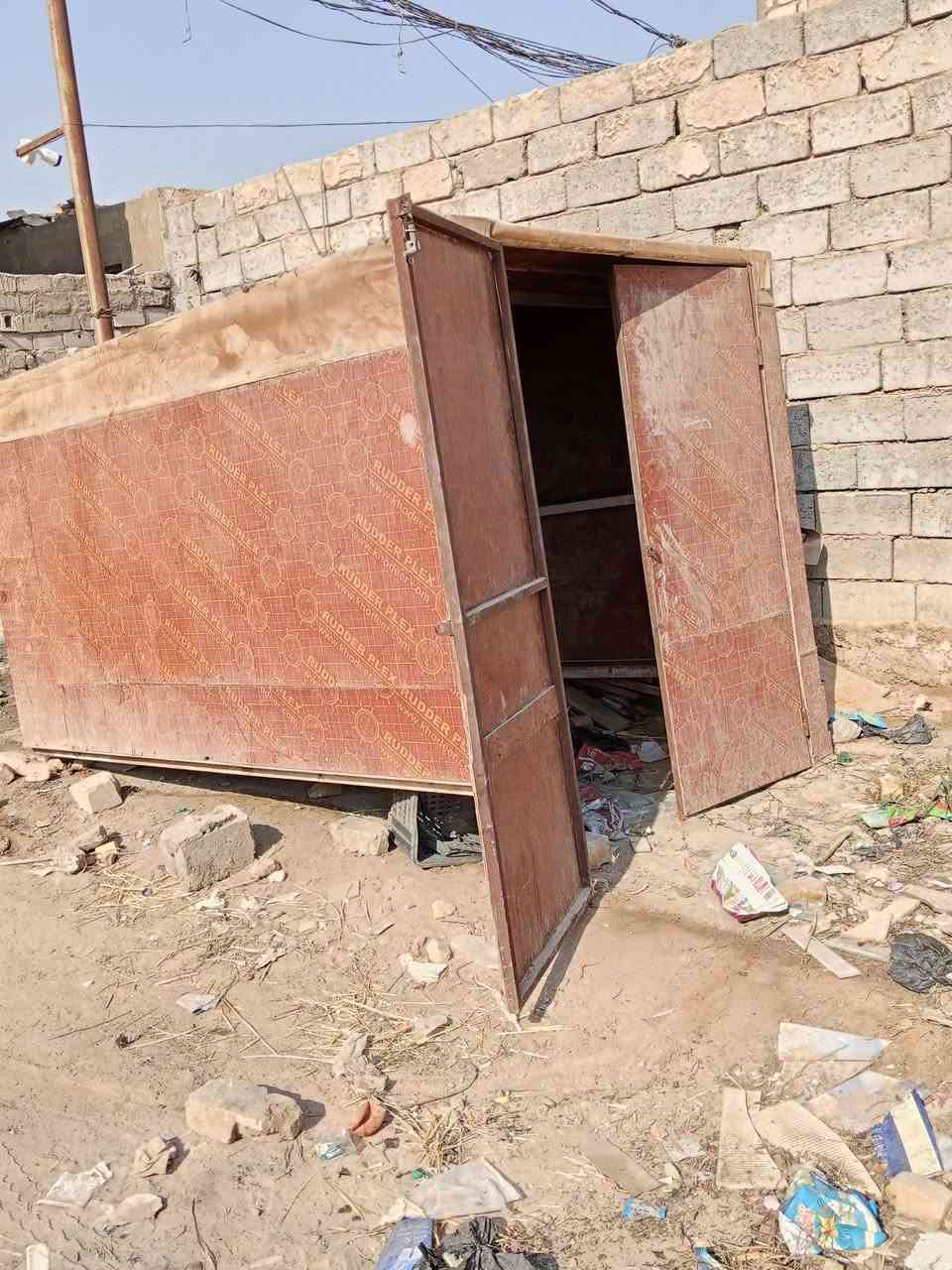 كرفان كيه للبيع السعر 300وبي مجال ***********
