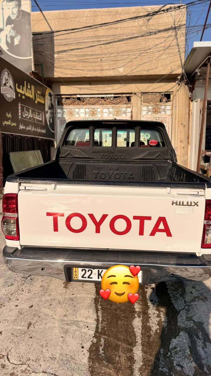 السلام عليكم
بيكم ٢٠١٥  رقم شمالي الجديد
سيارة مكفولة ماعدا شي بسيط موضح بالسونار 
ماشية ١٢١ الف
مكينة ما مفتوحة مكفولة
شاصي ١٩ المرغوب 
سيد نهرو
تخم تاير جديد
سيارة كاملة مكملة مابية اي نقص 
مكانه بغداد شهداء العبيدي 
☎️  ***********
السيارة احلى من الصور 🙏
