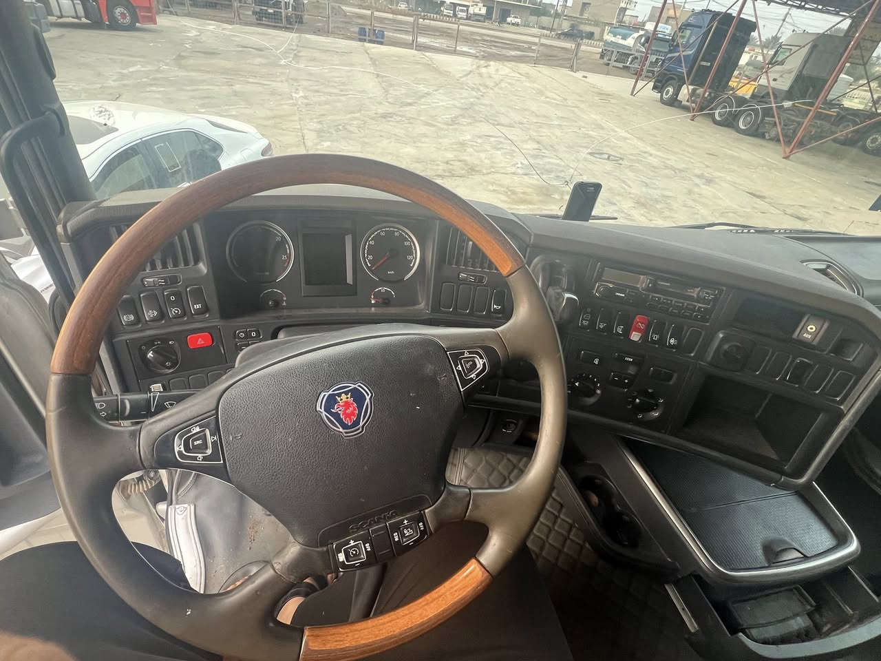 سلام عليكم للبيع سكانيا ٢٠١٩ عقرب مكينه ٥٢٠   8  انجكتر رقم بصره انكليزي باسمي  كفاله عامه السياره السعر ٥٤٠
مكاني الديوانية
***********
