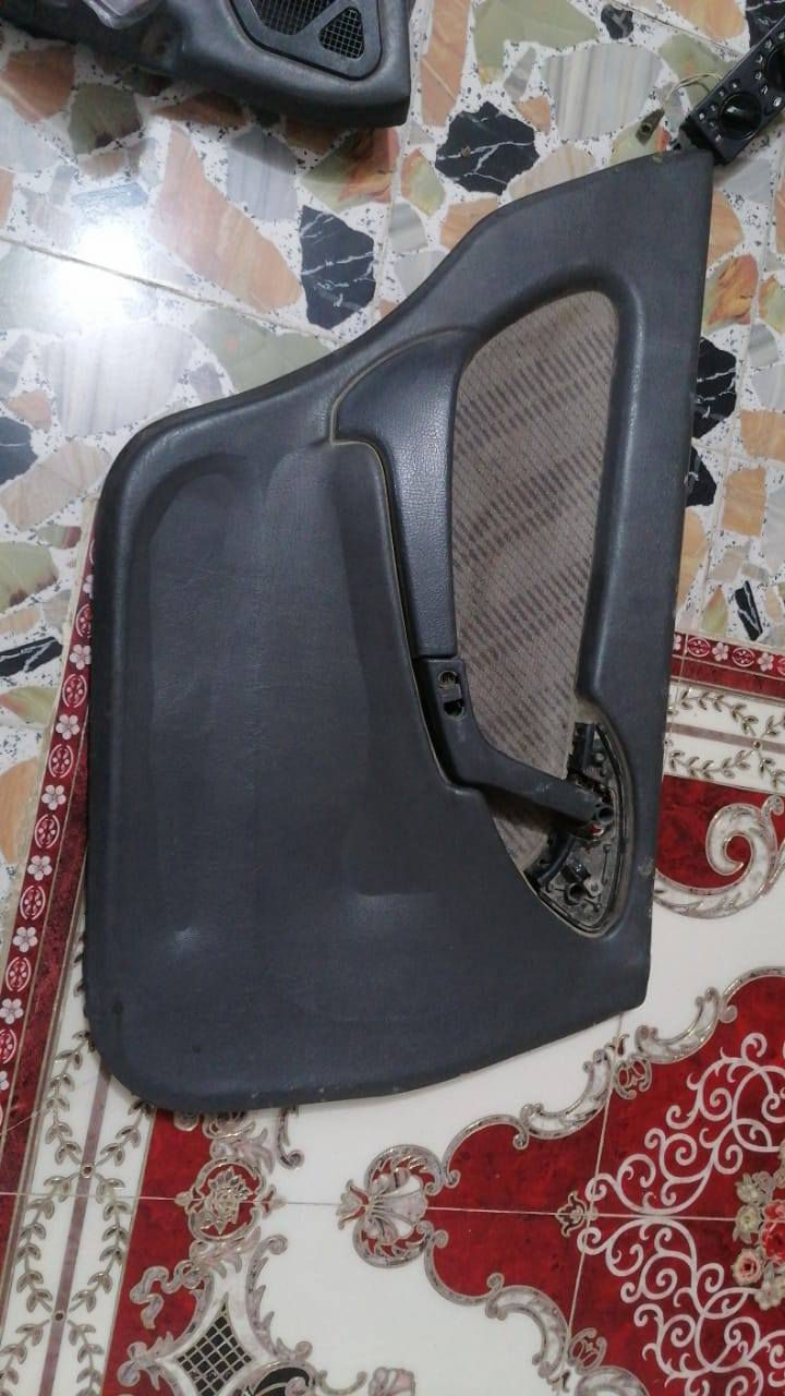 السلام عليكم أغراض سياره دايو اسبرو 95 للبيع كل قطعه وسعرها متوفرات في الديوانيه الشاميه المراسله او اتصال *********** والرزق على الله
