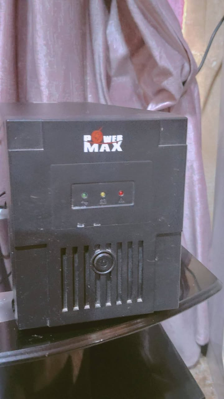 سلام عليكم عندي بلي 5 نضيف كلش استخدامة قليل كلش
بلي 5سلم غرضة الاصلية ملتة 
قعدة تبريد العالية ام الشحن
قعدة تبريد الناصية
جوستكات عدد 2 اصلية وتجارية
يوبي اس مثل ما واضح بلصورة
الاقرص عدد3
شاشة نوعهة مثل ما واضح بلصورة
ميز كامل متكامل
انطيني سعر يعجبني واخذة  كلكم تعرفون اسعارهن  فة لا تكسر بلحاجة  رحمة لهكم  الي يريد يتوصل وياي عل  خاص او يخابرني ***********
