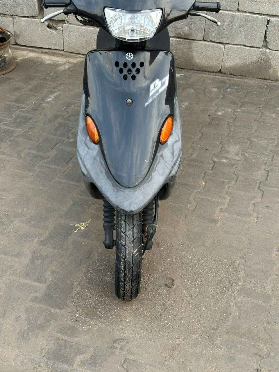 السلام عليكم 
دراجه تسع زروف يباني مامفتوحه كامله سلف هندر اشايره كهربائيّاته كله شغاله دراجه نضيفه ومال حاويه للبيع السعر 500 مكاني ابو لخصيب *********** البصرة, العراق
