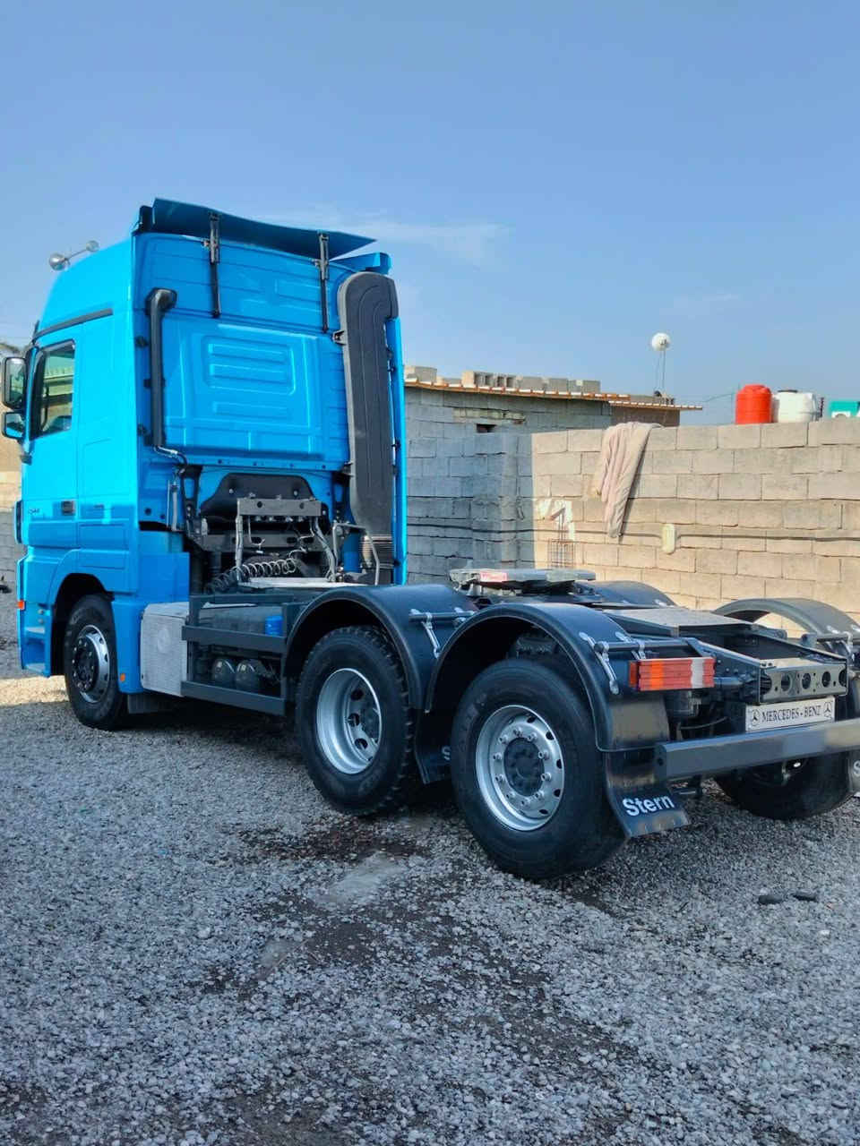 السلام عليكم للبيع 2011 كص جديد جرف ***********
