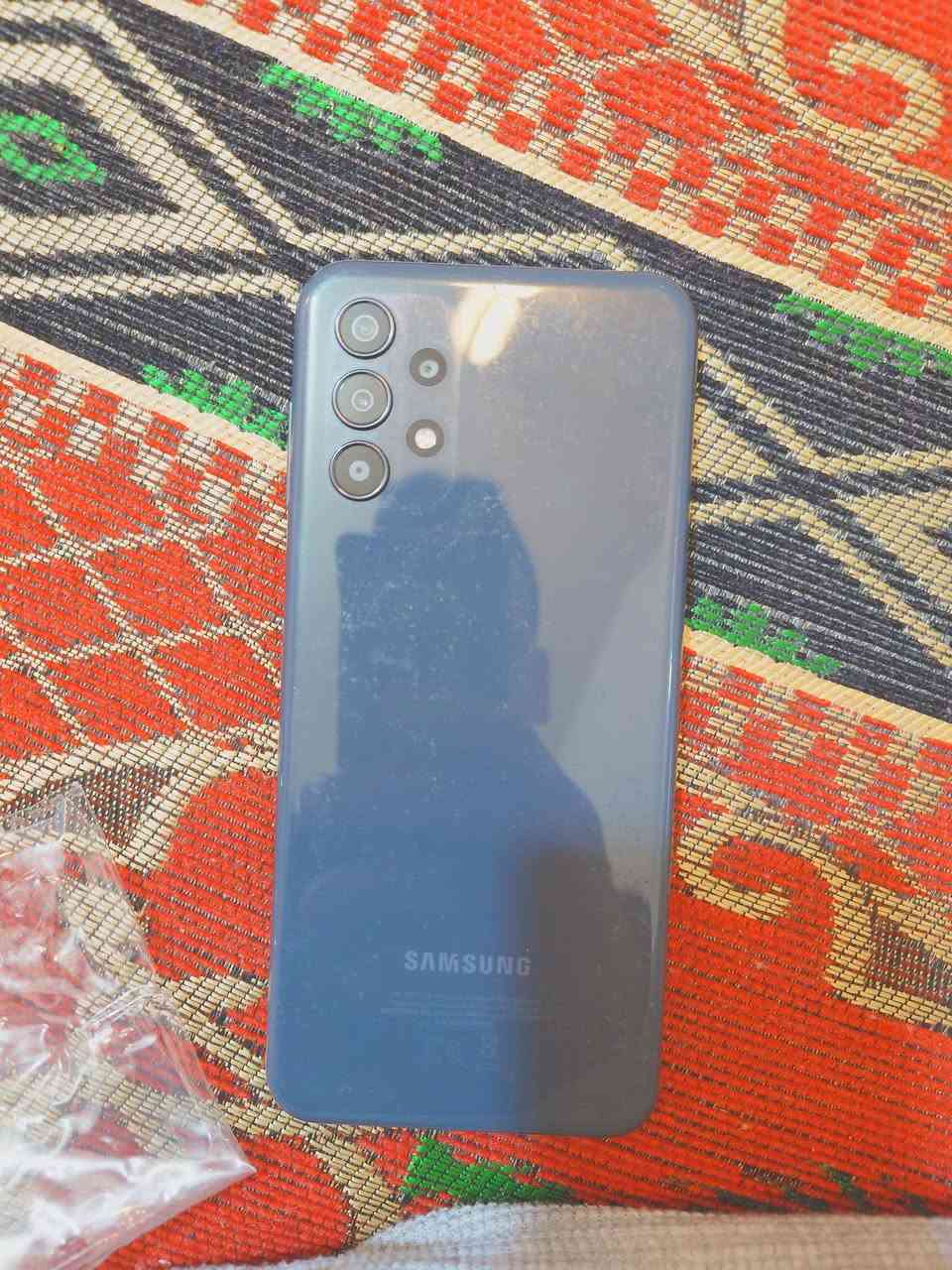 السلام عليكم شباب كلكسي اي13 جهاز نضيف ممفتوح ولاملعوب بي مواصفاته كلش حلوه بطارية 5000 بصمه جانبيه ذاكرة ١٢٨ السعر١٢٥ مكاني بغداد مدينة الصدر هاذا رقمي *********** شباب ممتواجد عل فيس الشراي يتصل
