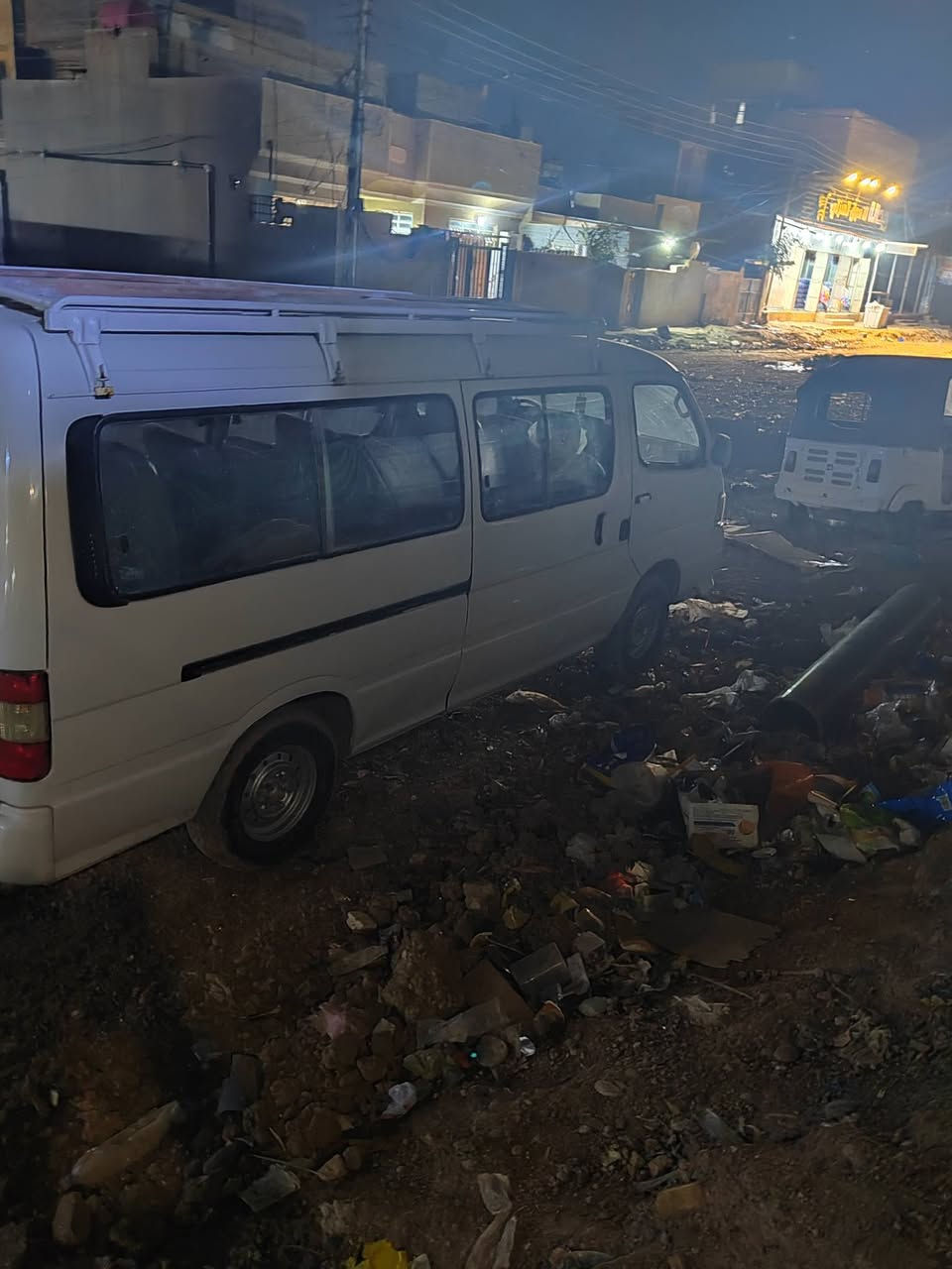 سلام عليكم البيع فتون موديل ٩ كير مكينه كسل جدد رقم نكليزي سياره بسمي رقم بغداد سياره تعمير جديد يعني  مصبوغه عام مكان سياره الحسينيه مال راشديه سعره ٦٠ وبيه مجال ***********
