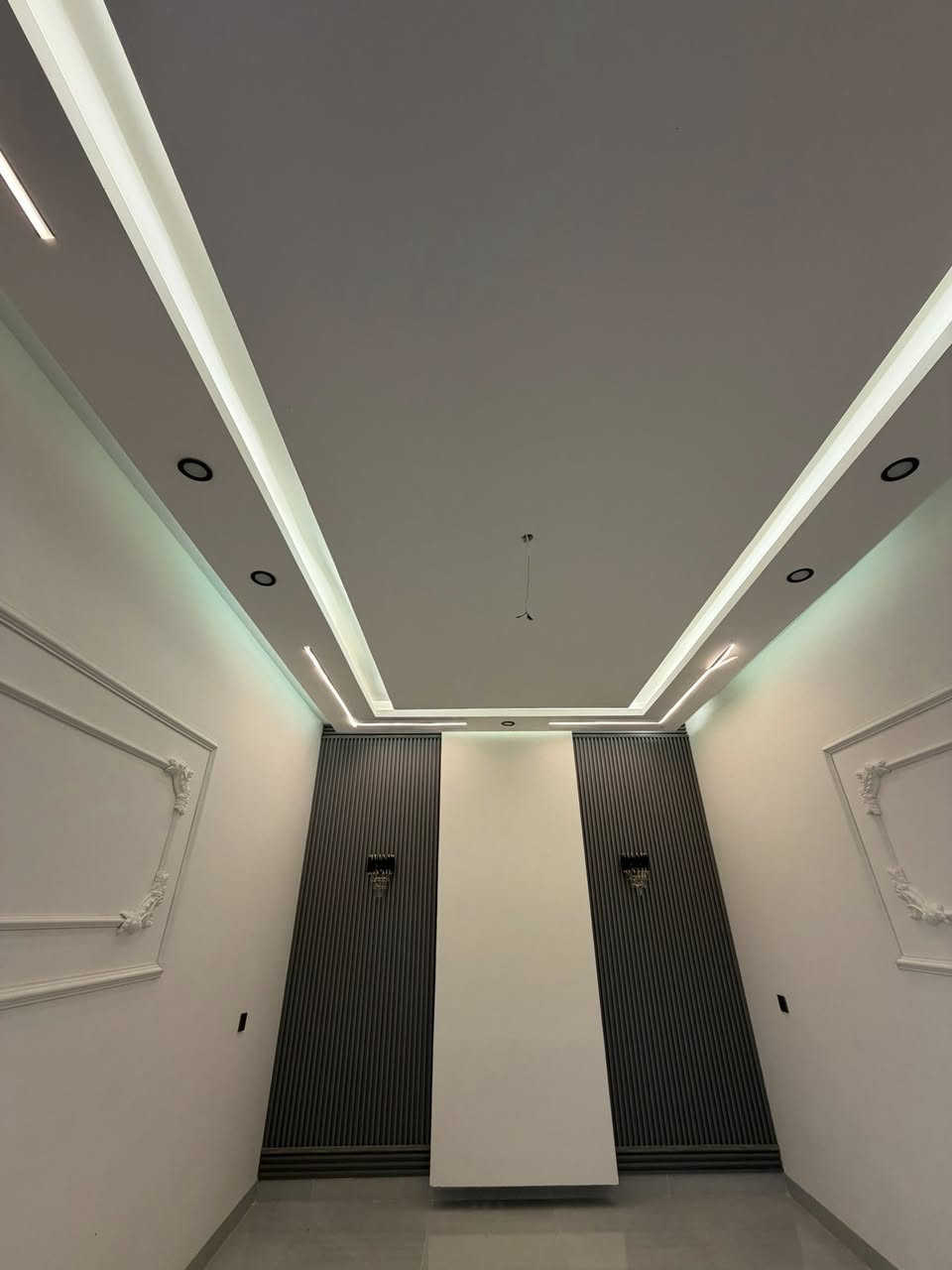 بيت للبيع كامل
مساحه 150 متر 
واجهيه 7ونص
زراعي ملك صرف (25)
ملاين الثانيه مجمع الاعضميه 
يم ماركت النون 
5غرف نوم + استقبال
طابق ارضي چبس بورد
شغل فول نفس ما موضح ب صور 
للستفسار 
***********
***********
