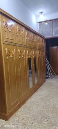 غرفة كاملة • طابقين • توصيل مجاني النجف