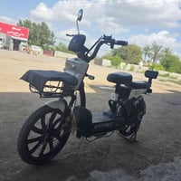 دراجه شحن .... مستخدمه 6اشهر من بيت للمحل من محل للبيت .. فول لايت عال...