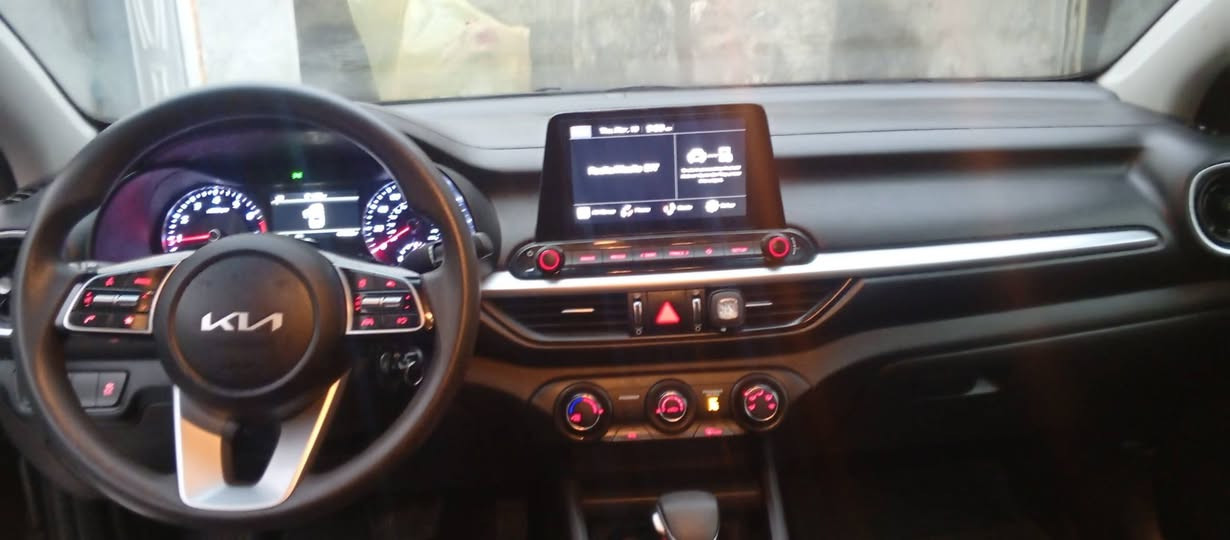 سلام عليكم كيا فورتي 24 دخول جديد 
وارد امريكي مبدل جاملق لمامي وبنيد بدون ضرر داخلي يعني ضرره فقط من لخارج رقم شهداء مثنئ
ابسمي انطي بيه وكاله
سعر 157ولي رايد تفاصيل اكثر يتصل وبيه خير ويدلل
***********
***********
