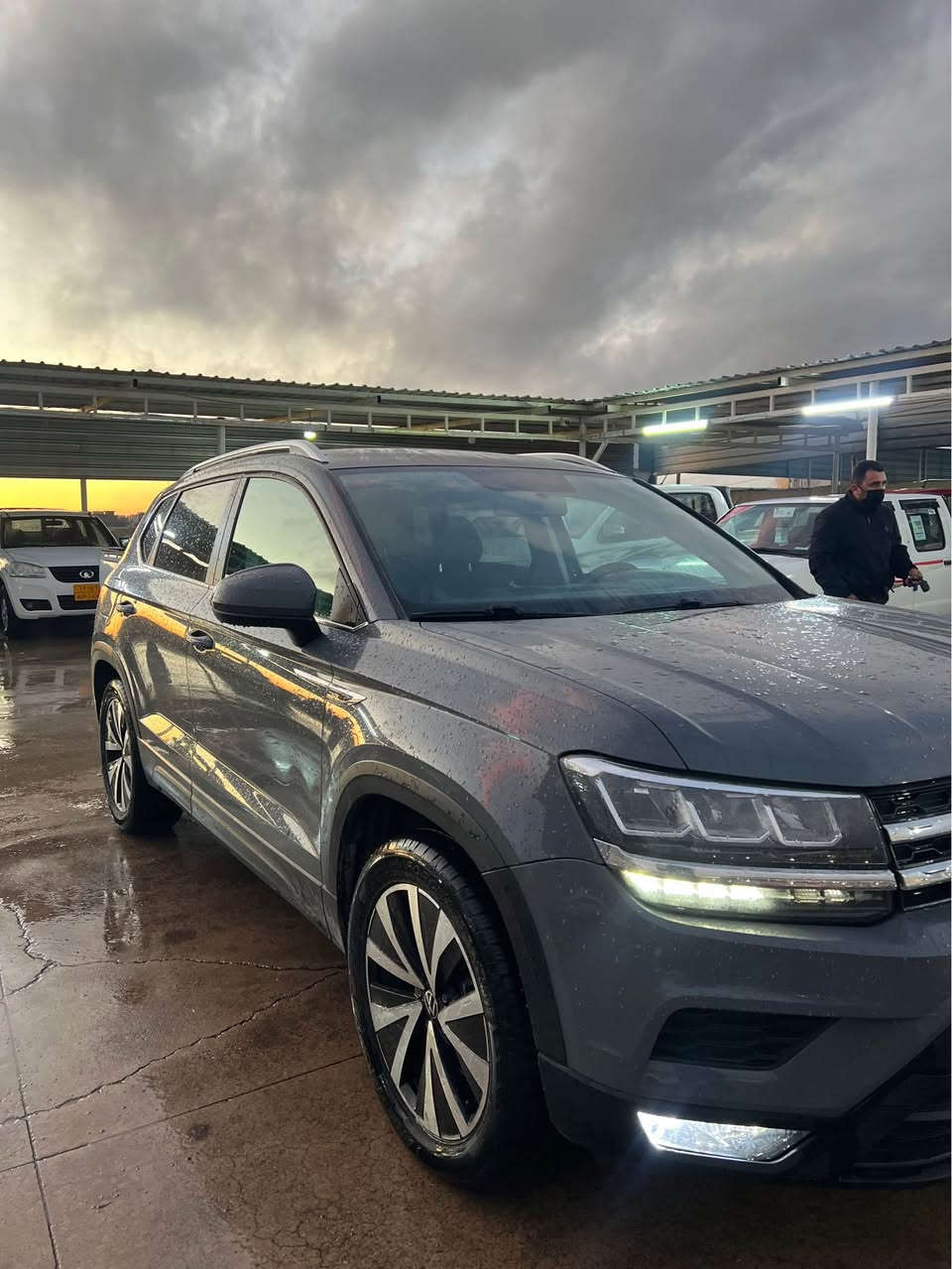 ***********  
T A O S 2022 SE 
فول فول مواصفات بس بي سلايت 
بسمه  شاشه سرعه 
كوشن جلد  سار و گه رم  
23.000KM
تحويل ركاله شه رت
تني  يك بوست سبوخ هه ي
سعر فول مناسب
***********:) أربيل, العراق
