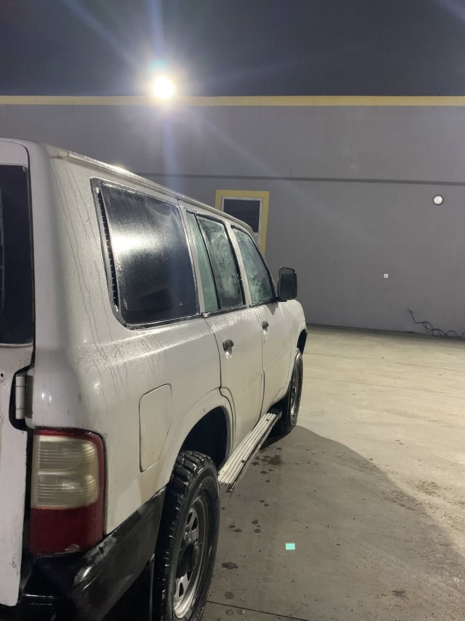 42$ 🔴نیسان پاترۆل 2001 بیلاد کوێر
علووج علووج مووس و بڕاوە بەشەرت 
شاسی - گێر- مەکینە - دەبڵ ئەکسڵ - بەشەرت
وەرگەڕاو نیە  عام بۆیاغە چرکەی تیا نیە  توند و تۆڵ
کلاچی تازەیە مەکینەی هەڵم دەمی نیە   
گەرمی ئیشەکا ماسیحەو کارەبایی و لایت و بەکلایت مەزبوت 
شوێن : کەلار سمود 
***********
