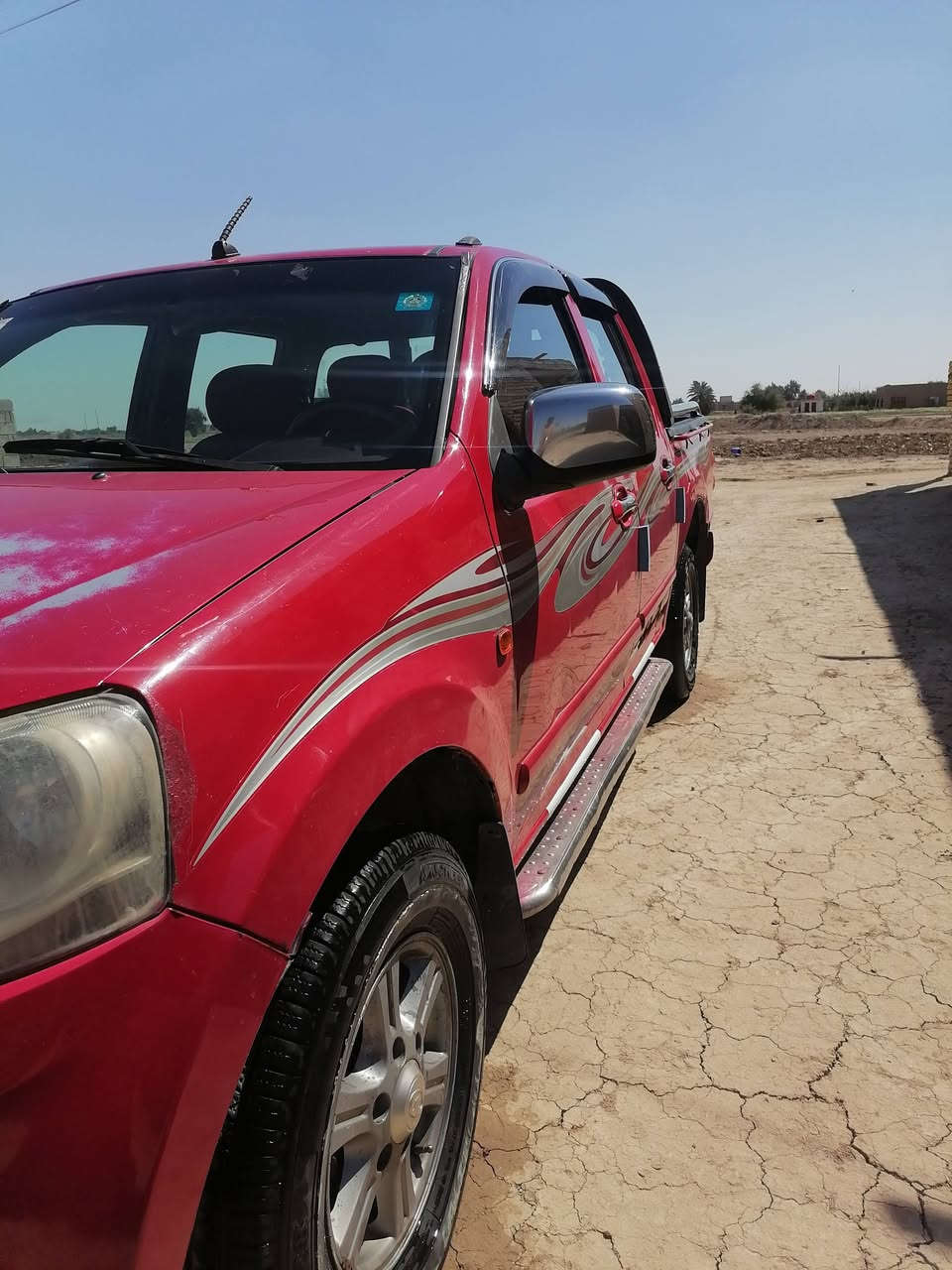 سلام عليكم سياره كريت ويل 2012 سياره جاهزه من كلشي كير ومكينه حداديه تخم تاير سياره خير من الله مكفوله من ضربه ومن تبديل بس الهلالات بيهن صبخ اثر خياسات سنويه اله 2028 سعره 58   الستفسار تصل عله هاذه رقم ***********
***********
