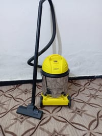 مكنسه كهربائيه شغاله سعر 35 07893571721